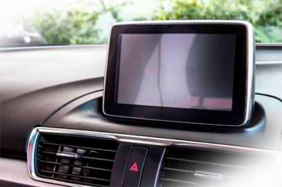 How to Fix a Car Stereo Touch Screen